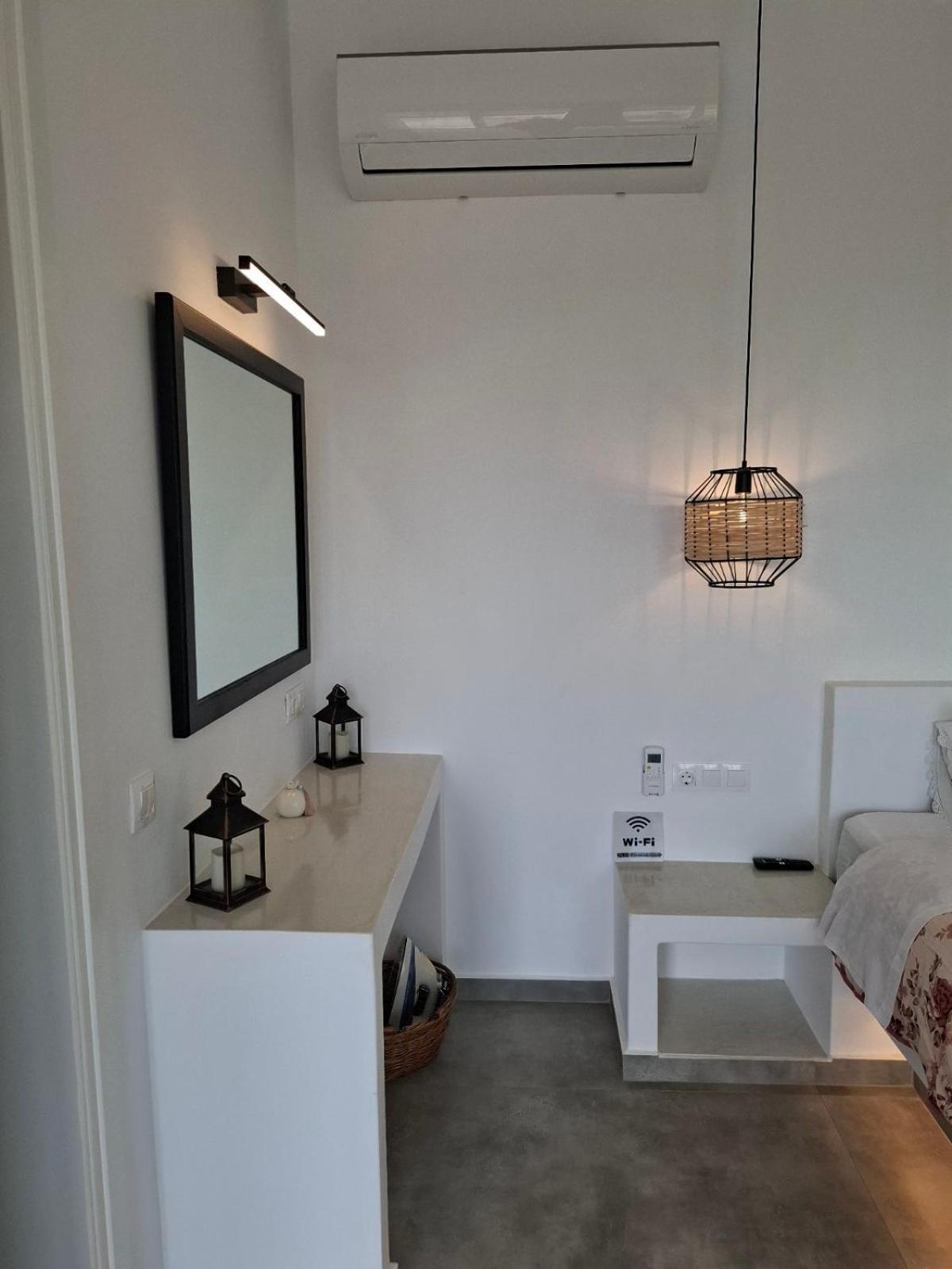 Sea Melody Tinos 3 *
